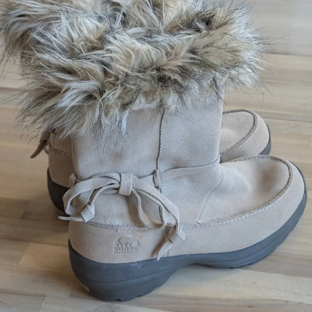 SOREL Northern Light‎ Tall Boots Women's Size 9.5 Tan